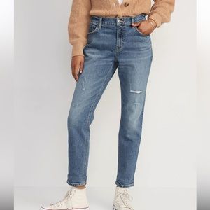 Mid rise ripped boyfriend jeans